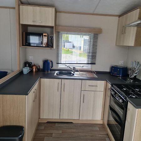 The Tiddler - Plot 101, Woodlands Lodge Retreat, New Quay, West Wales Llanina Exterior photo